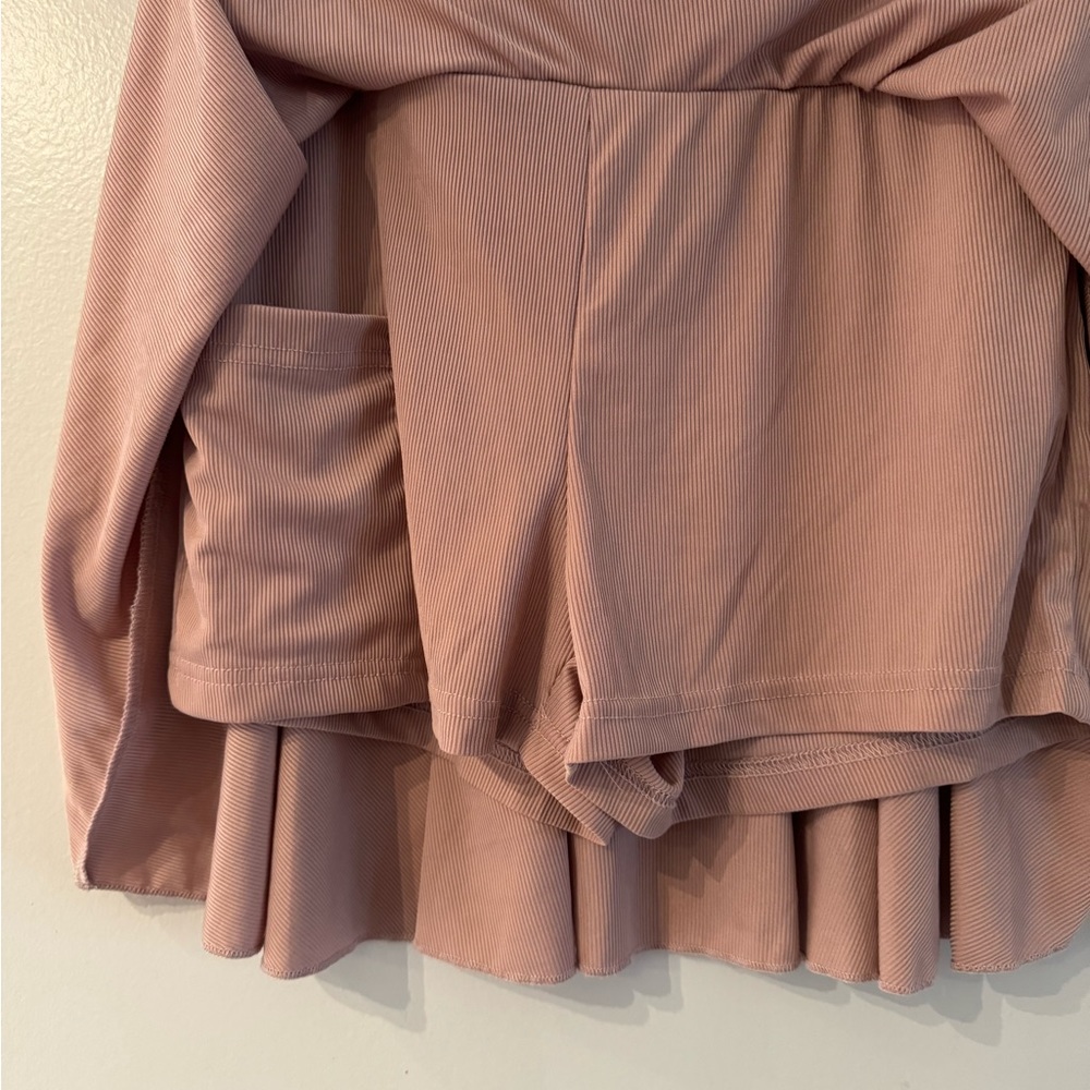 Ladie’s skort-pink-size large-polyester - Picture 2 of 4